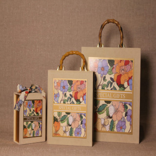 Luxury Velvet Square Gift Boxes with Bamboo Handle