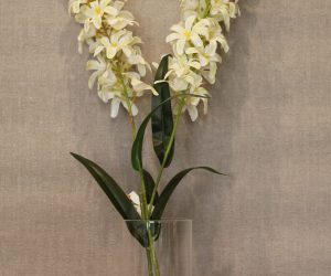 Elegant Artificial White Lily-like Flower Stem